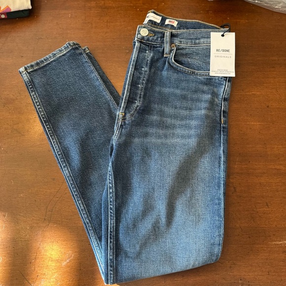ReDone NWT size 28 high rise ankle cropped straight stretch mid 70’s denim jeans - Picture 4 of 16